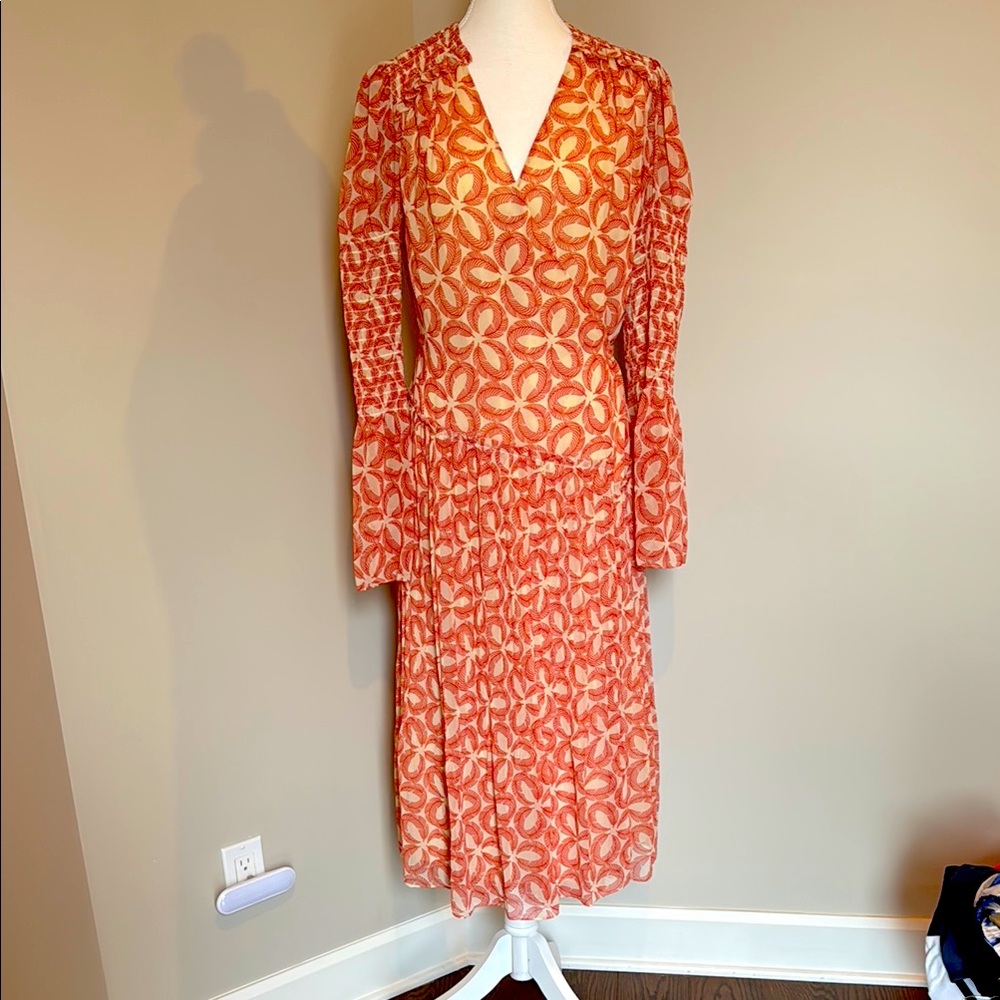 This only worn once Diane Von Furstenburg 
Is a masterpiece